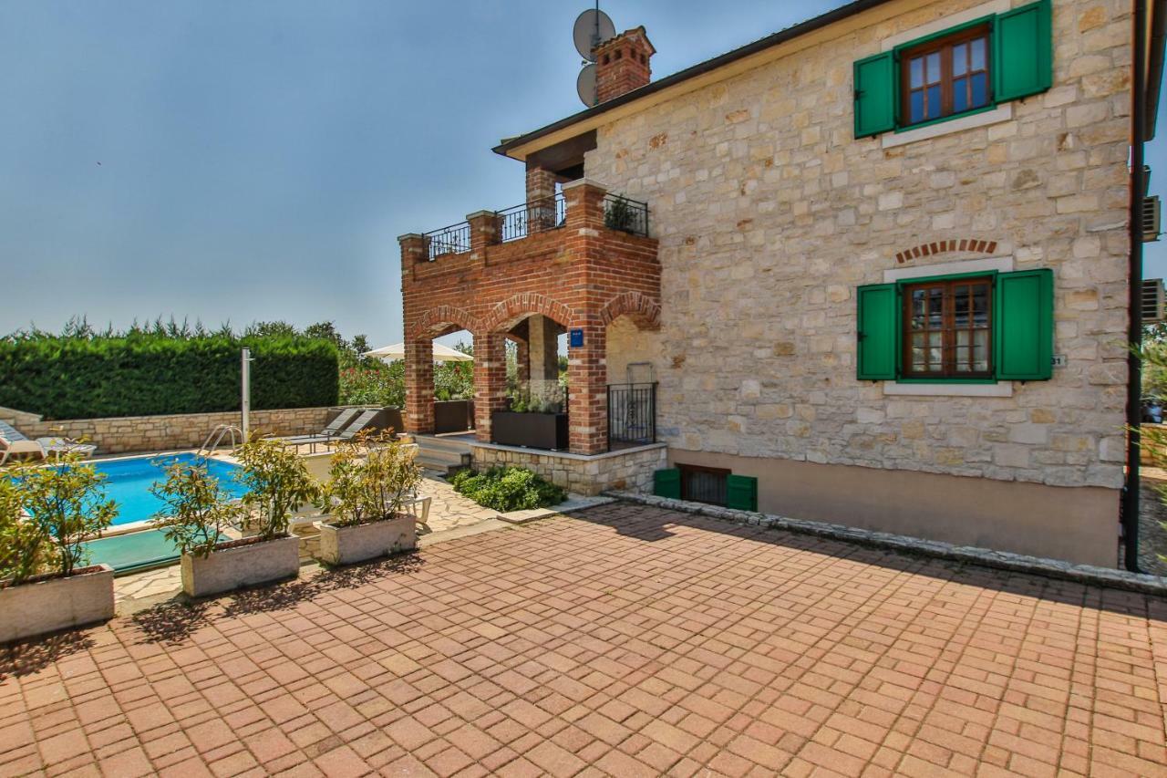 Villa Istriana Jakob With Pool Tar-Vabriga Exterior photo